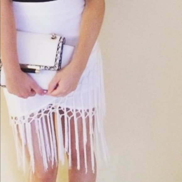 J.O.A Fringe Skirt - Picture 4 of 4